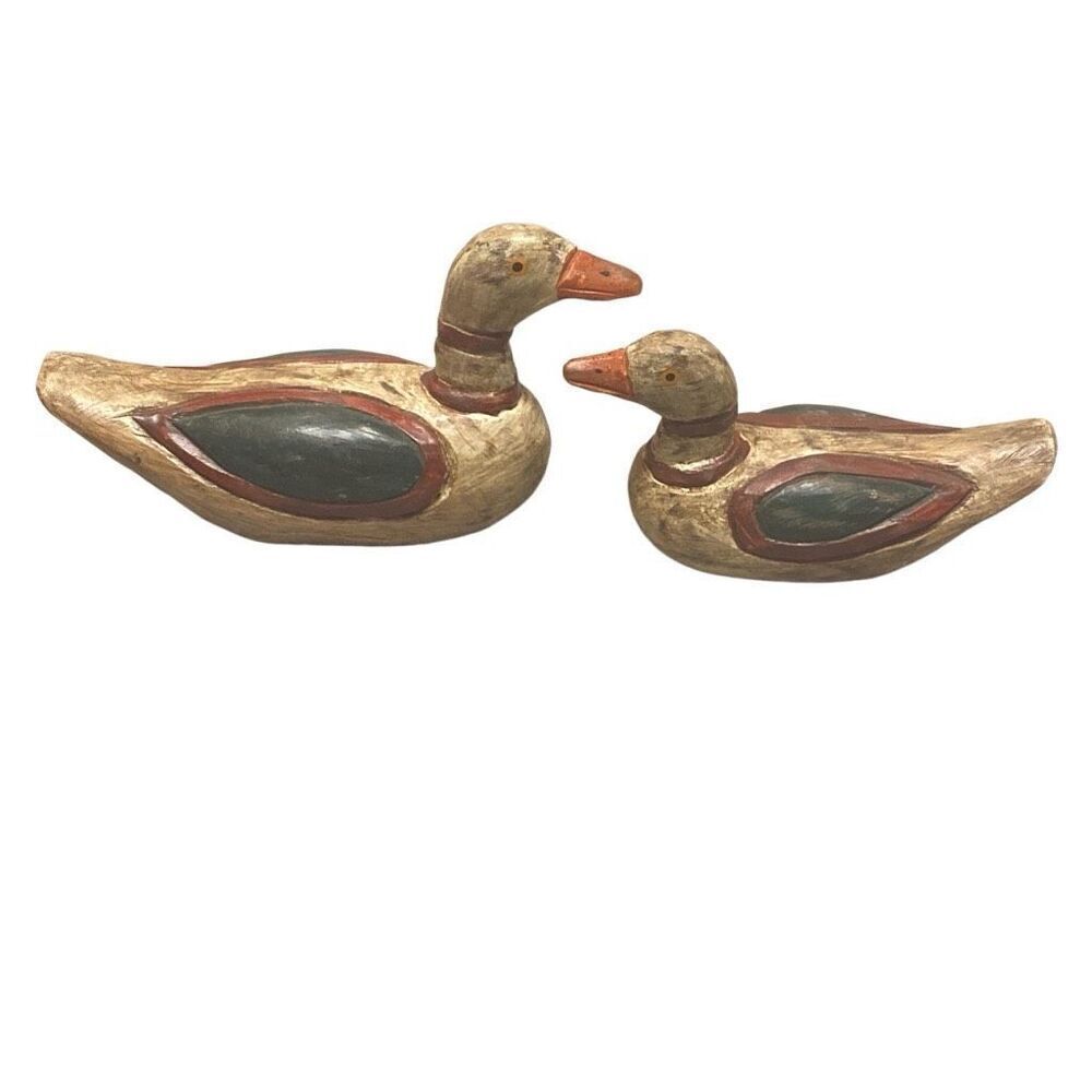 Vintage 1980s Duck Decoy Pair Hand Carved Hand Painted Solid Wood 8” and 6”